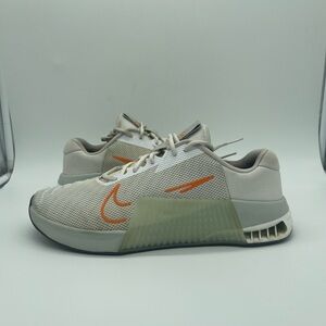 Nike Metcon 9 (White Light Silver Bright Madarin)